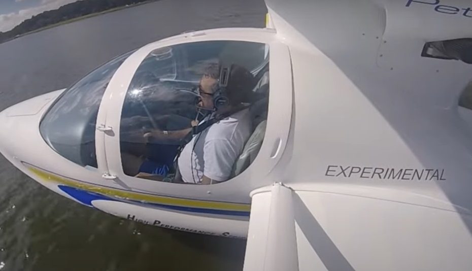 Light Sport Aircraft Gear Up For Water Landing